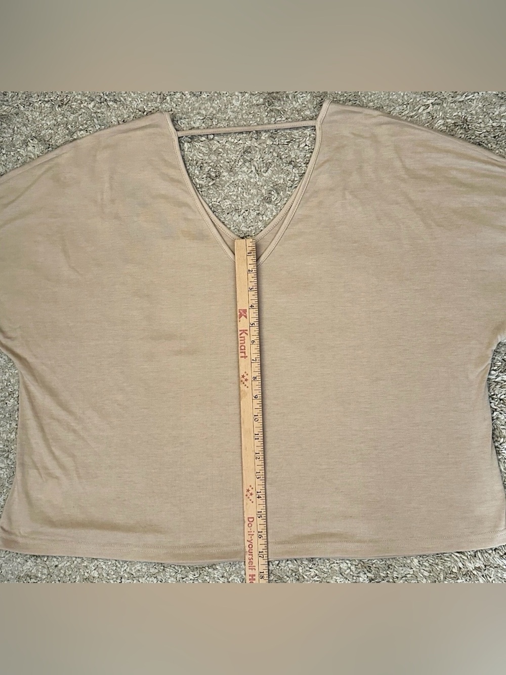 Shein Curve Women’s 2XL Light Brown Cutout V-Neck Open Back Short Sleeve Shirt - Picture 4 of 6